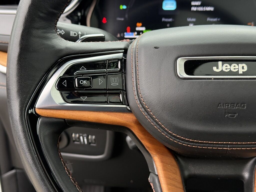 2022 Jeep Grand Cherokee Summit Reserve 4xe Crestwood KY