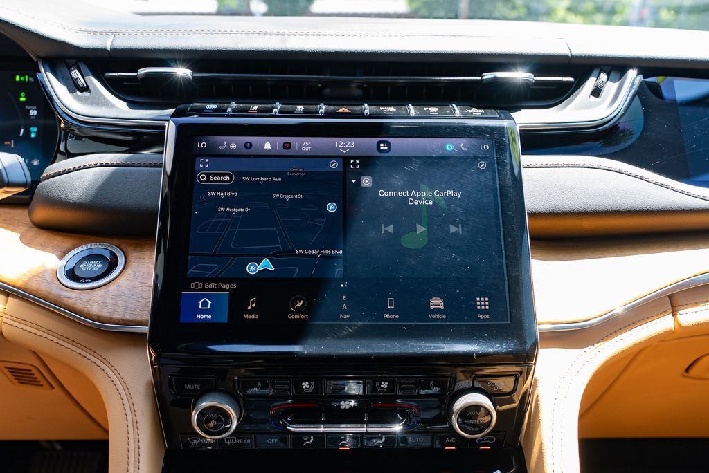 2022 Jeep Grand Cherokee Summit Reserve 4xe Beaverton OR