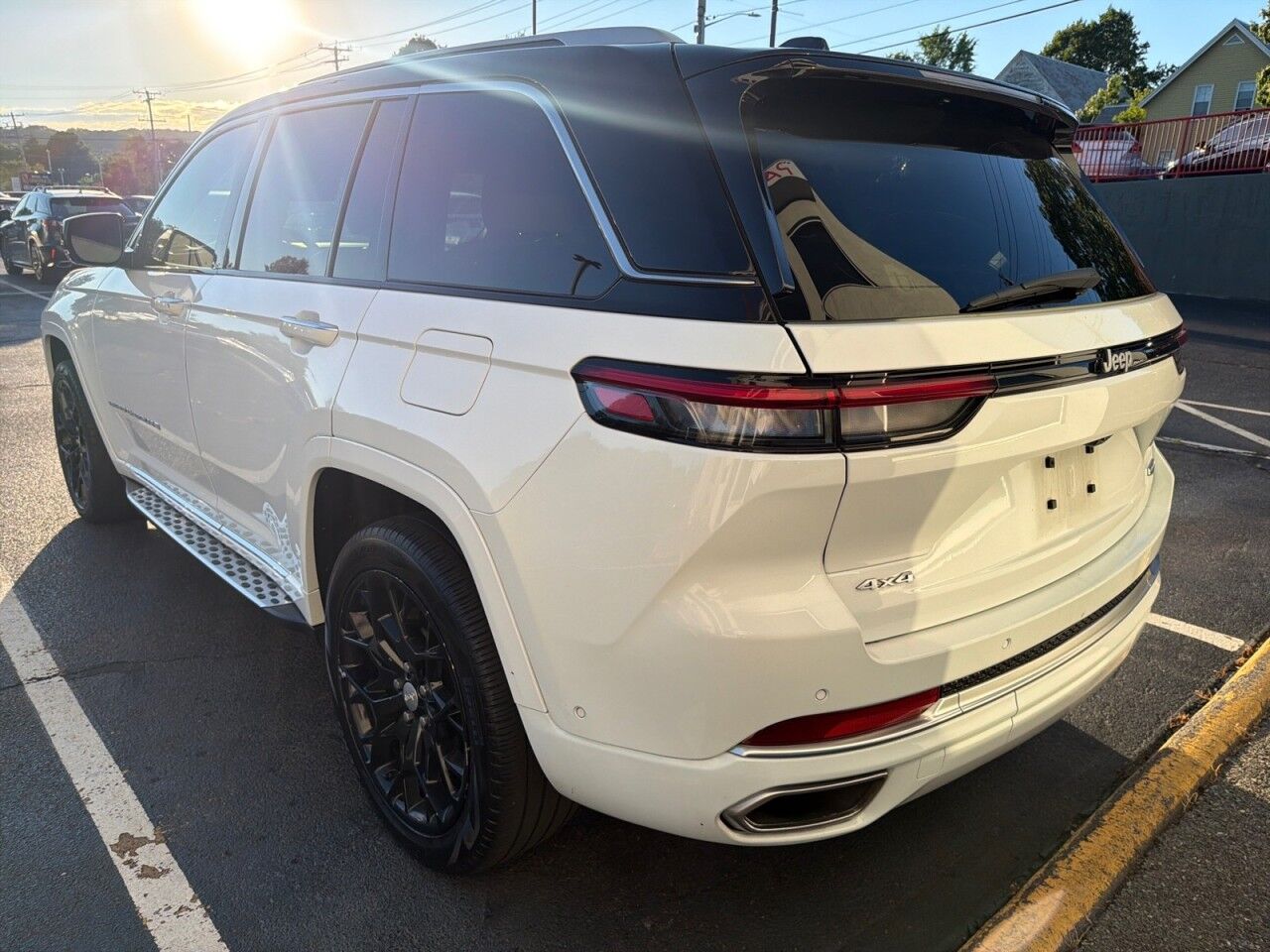 2022 Jeep Grand Cherokee Summit Reserve