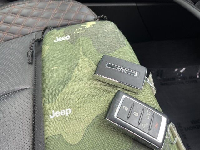 2022 Jeep Grand Cherokee Summit Reserve HEMI Marshfield MA