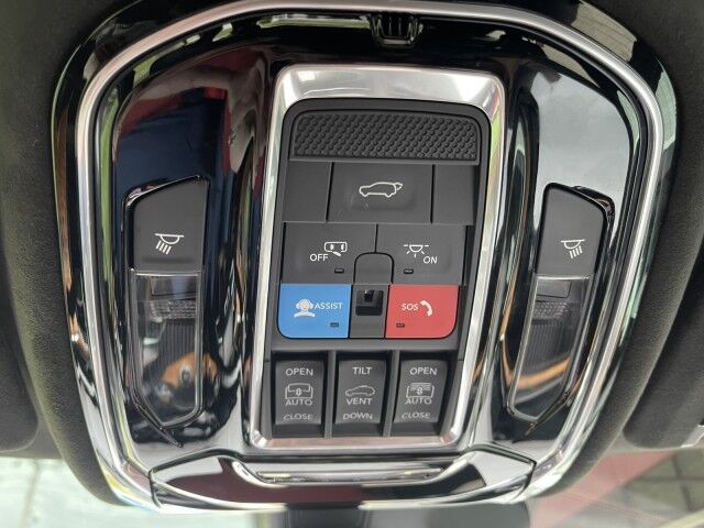 2022 Jeep Grand Cherokee Summit Reserve HEMI Marshfield MA