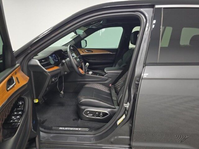 2022 Jeep Grand Cherokee Summit Reserve Marshfield MA