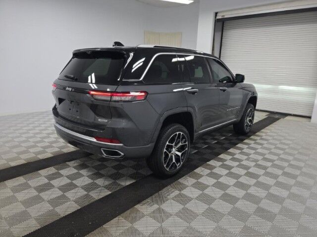 2022 Jeep Grand Cherokee Summit Reserve Marshfield MA