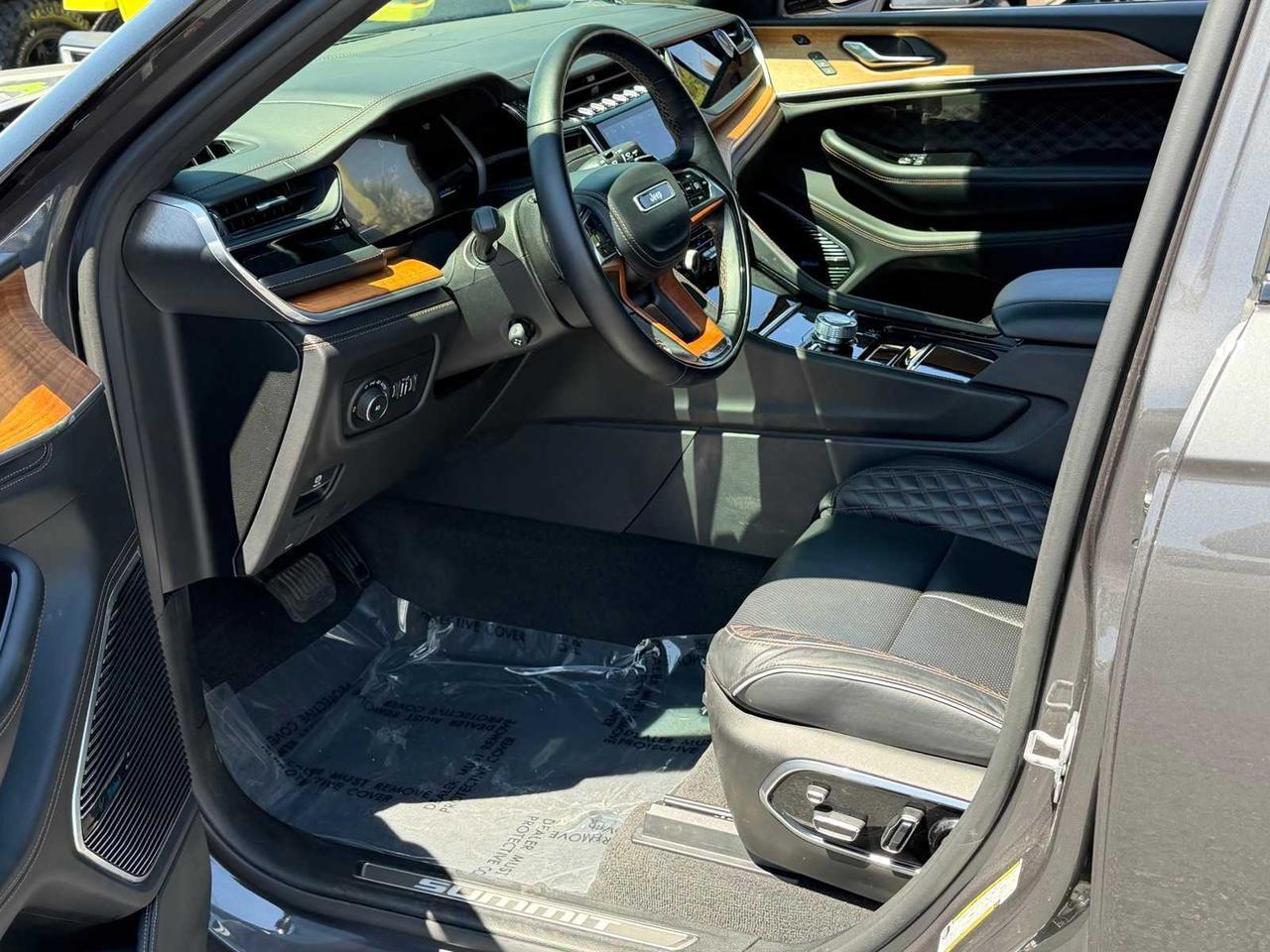 2022 Jeep Grand Cherokee Summit Reserve Irving TX