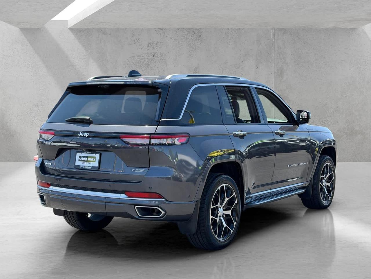 2022 Jeep Grand Cherokee Summit Reserve Irving TX
