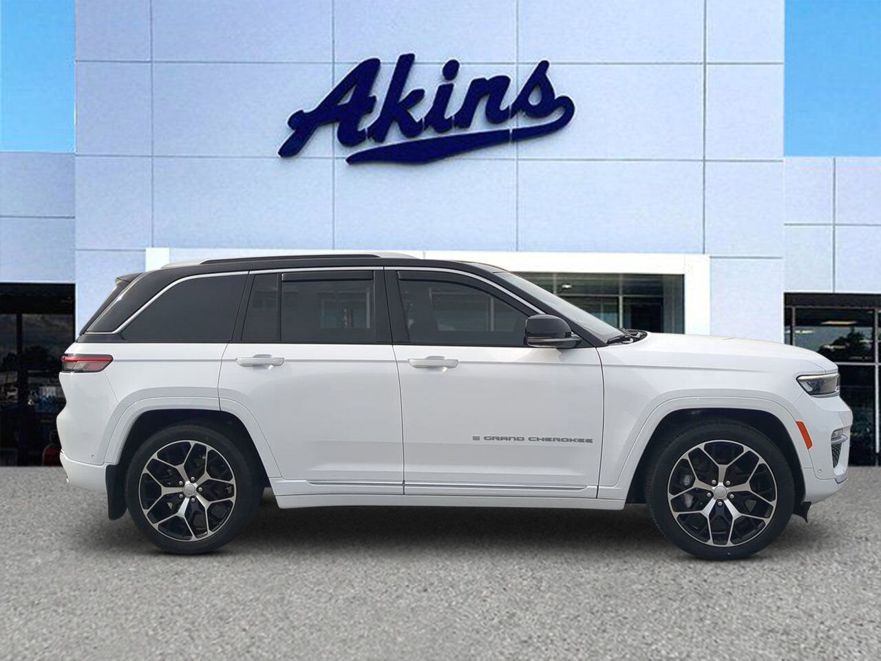 2022 Jeep Grand Cherokee Summit Reserve