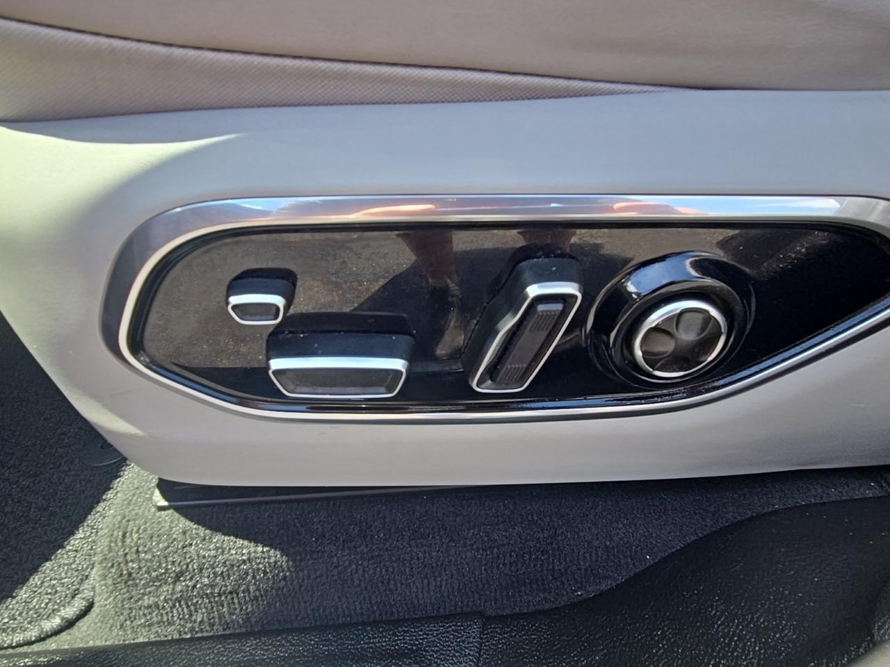 2022 Jeep Grand Cherokee Summit Fredericksburg VA