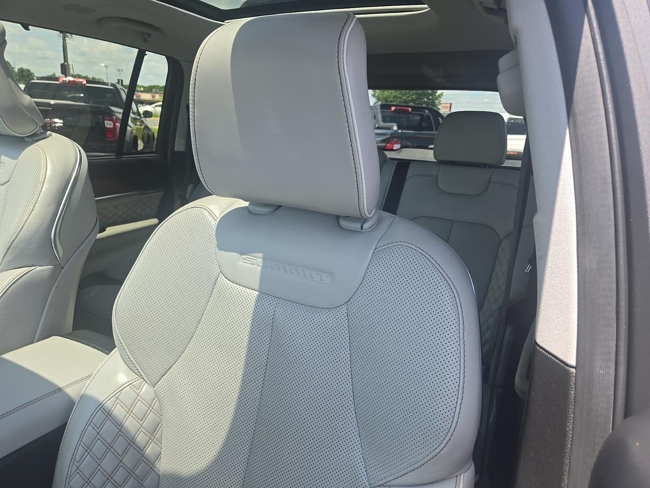 2022 Jeep Grand Cherokee Summit Fredericksburg VA