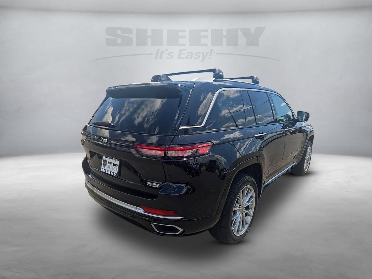 2022 Jeep Grand Cherokee Summit Fredericksburg VA