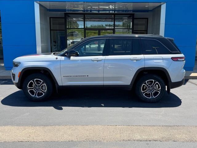 2022 Jeep Grand Cherokee Trailhawk