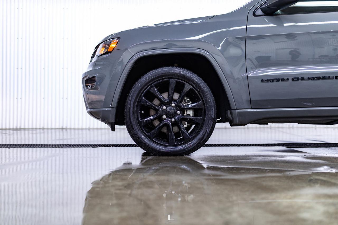 2022 Jeep Grand Cherokee WK 4x4 Altitude Leather Nav BCam Red Deer AB