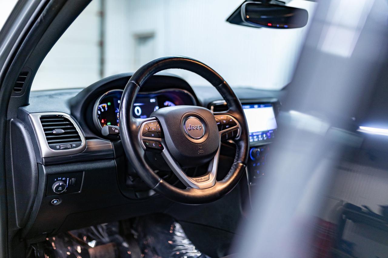 2022 Jeep Grand Cherokee WK 4x4 Altitude Leather Nav BCam Red Deer AB