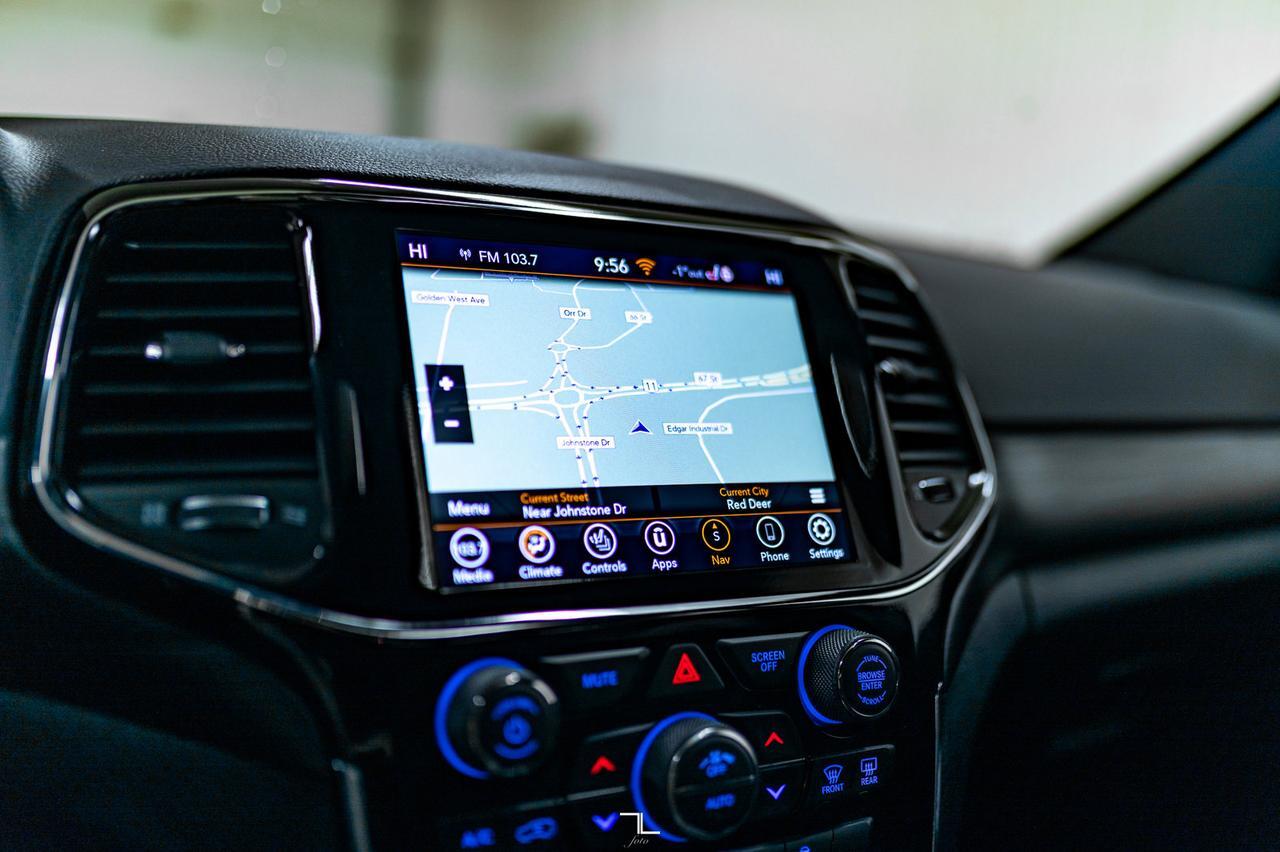 2022 Jeep Grand Cherokee WK 4x4 Altitude Leather Roof Nav Red Deer AB