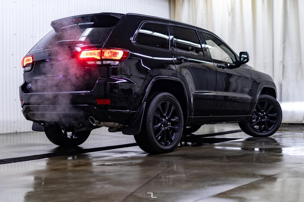 2022 Jeep Grand Cherokee WK 4x4 Altitude Leather Roof Nav Red Deer AB