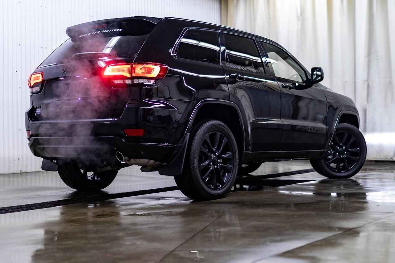 2022 Jeep Grand Cherokee WK 4x4 Altitude Leather Roof Nav Red Deer AB