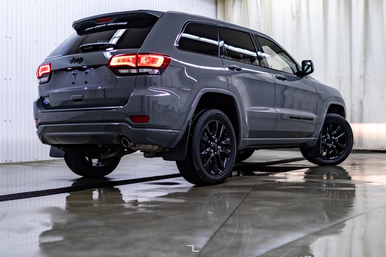 2022 Jeep Grand Cherokee WK 4x4 Altitude Leather Roof Nav Red Deer AB