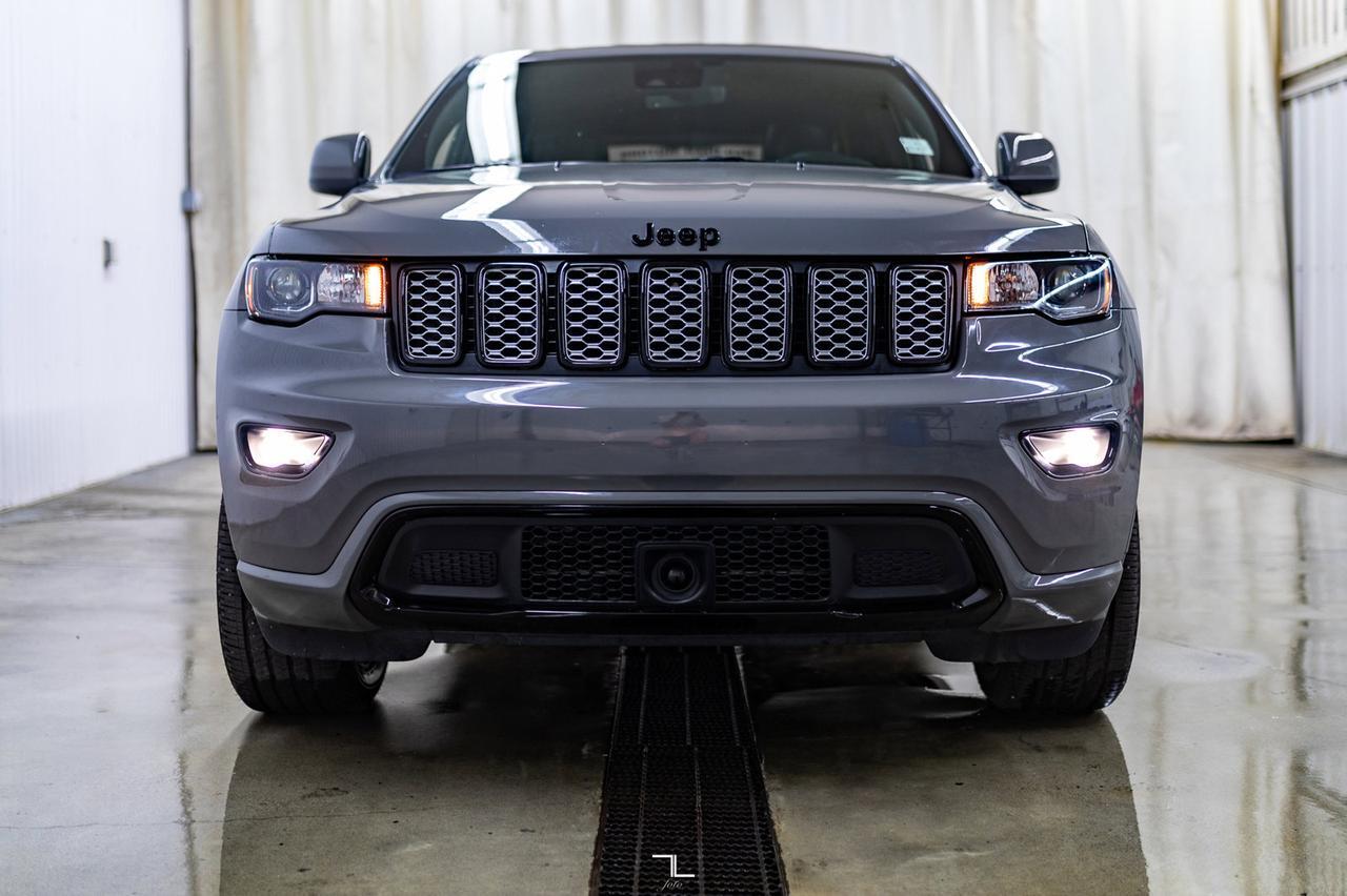 2022 Jeep Grand Cherokee WK 4x4 Altitude Leather Roof Nav Red Deer AB