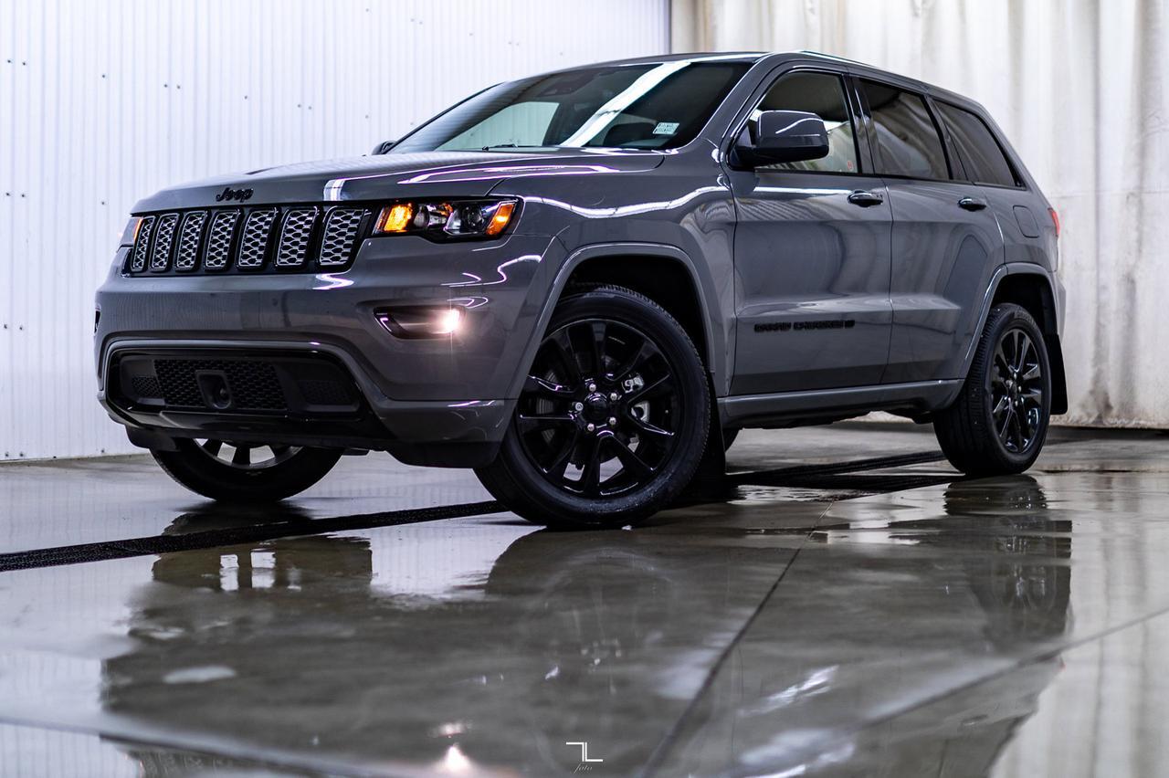 2022 Jeep Grand Cherokee WK 4x4 Altitude Leather Roof Nav Red Deer AB
