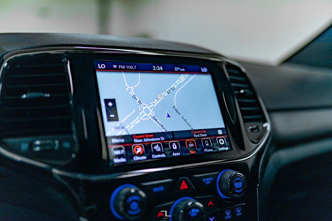 2022 Jeep Grand Cherokee WK 4x4 Altitude Leather Roof Nav Red Deer AB