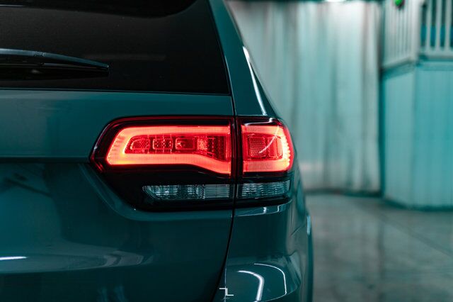 2022 Jeep Grand Cherokee WK 4x4 Altitude Leather Roof Nav Red Deer AB