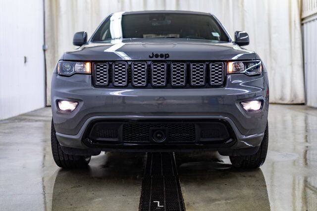 2022 Jeep Grand Cherokee WK 4x4 Altitude Leather Roof Nav Red Deer AB