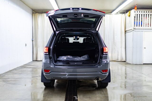 2022 Jeep Grand Cherokee WK 4x4 Altitude Leather Roof Nav Red Deer AB