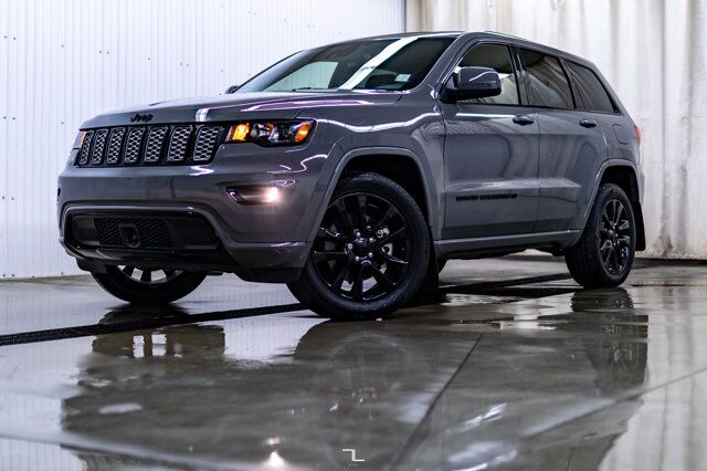 2022 Jeep Grand Cherokee WK 4x4 Altitude Leather Roof Nav Red Deer AB