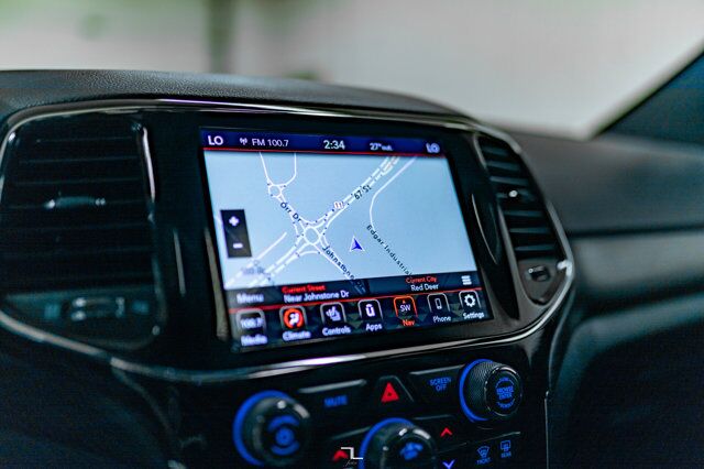 2022 Jeep Grand Cherokee WK 4x4 Altitude Leather Roof Nav Red Deer AB