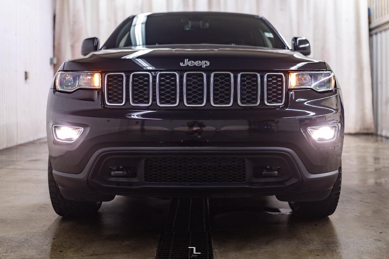 2022 Jeep Grand Cherokee WK 4x4 Laredo Nav BCam Red Deer AB
