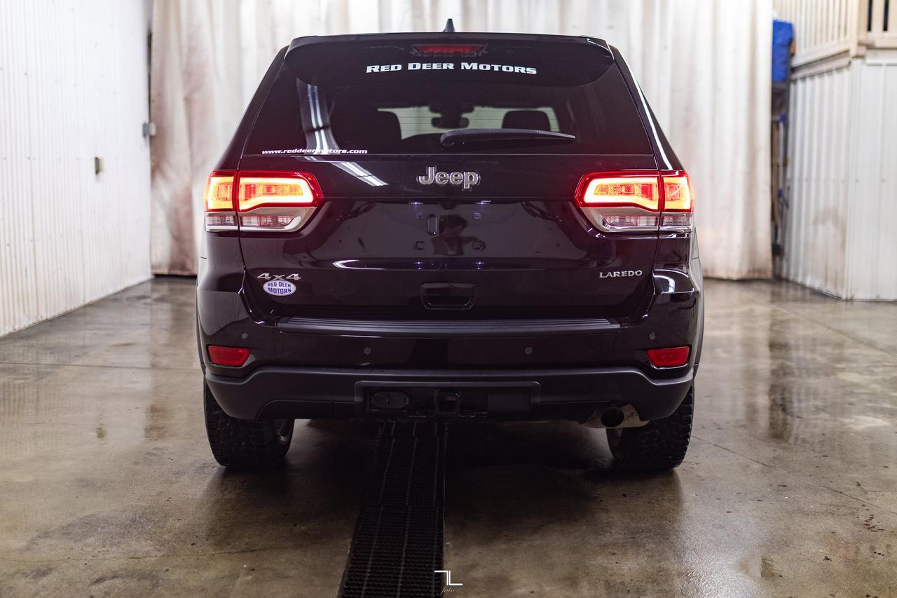 2022 Jeep Grand Cherokee WK 4x4 Laredo Nav BCam Red Deer AB