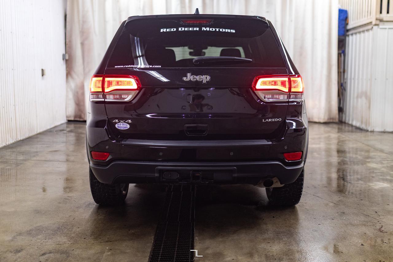 2022 Jeep Grand Cherokee WK 4x4 Laredo Nav BCam Red Deer AB