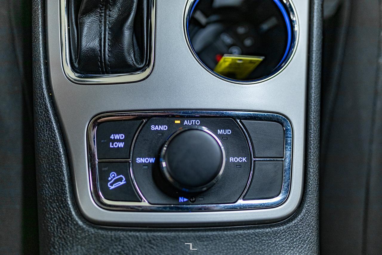 2022 Jeep Grand Cherokee WK 4x4 Laredo Nav BCam Red Deer AB