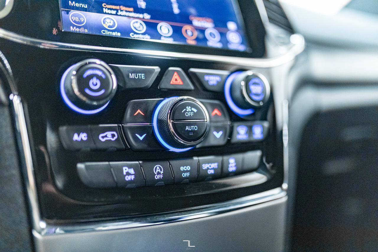 2022 Jeep Grand Cherokee WK 4x4 Laredo Nav BCam Red Deer AB