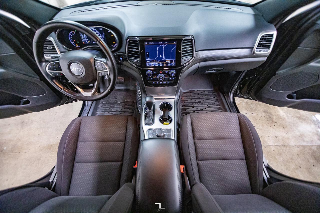 2022 Jeep Grand Cherokee WK 4x4 Laredo Nav BCam Red Deer AB