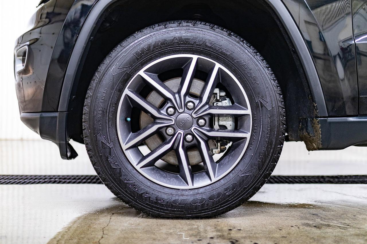 2022 Jeep Grand Cherokee WK 4x4 Limited Leather Nav BCam Red Deer AB