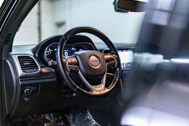 2022 Jeep Grand Cherokee WK 4x4 Limited Leather Nav BCam Red Deer AB