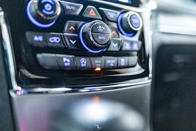 2022 Jeep Grand Cherokee WK 4x4 Limited Leather Nav BCam Red Deer AB