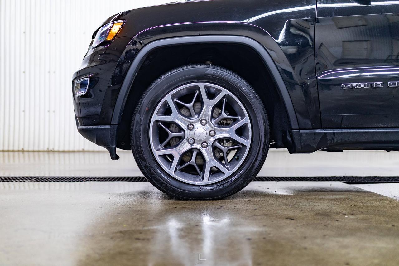 2022 Jeep Grand Cherokee WK 4x4 Limited Leather Nav BCam Red Deer AB