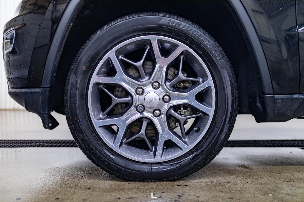 2022 Jeep Grand Cherokee WK 4x4 Limited Leather Nav BCam Red Deer AB