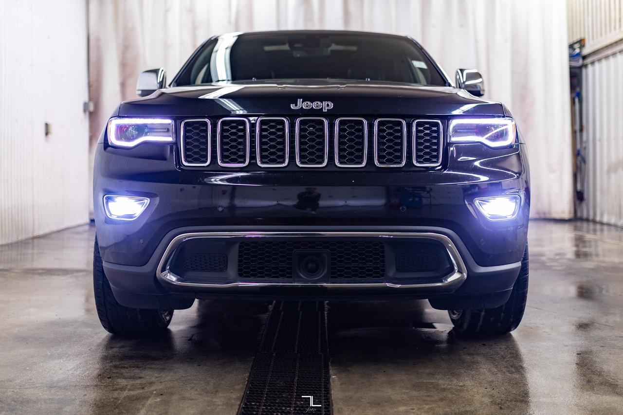 2022 Jeep Grand Cherokee WK 4x4 Limited Leather Roof Nav BCam Red Deer AB