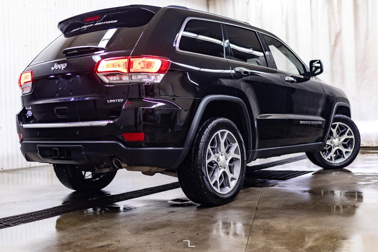 2022 Jeep Grand Cherokee WK 4x4 Limited Leather Roof Nav BCam Red Deer AB