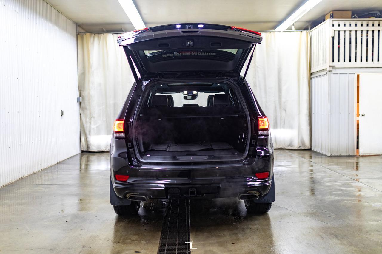 2022 Jeep Grand Cherokee WK 4x4 Limited X Leather Roof Nav BCam Red Deer AB