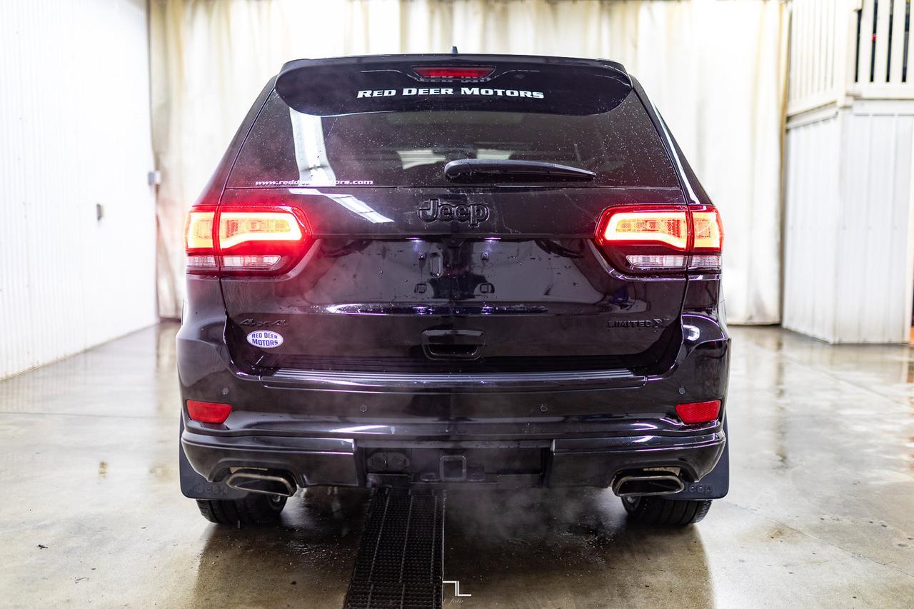 2022 Jeep Grand Cherokee WK 4x4 Limited X Leather Roof Nav BCam Red Deer AB