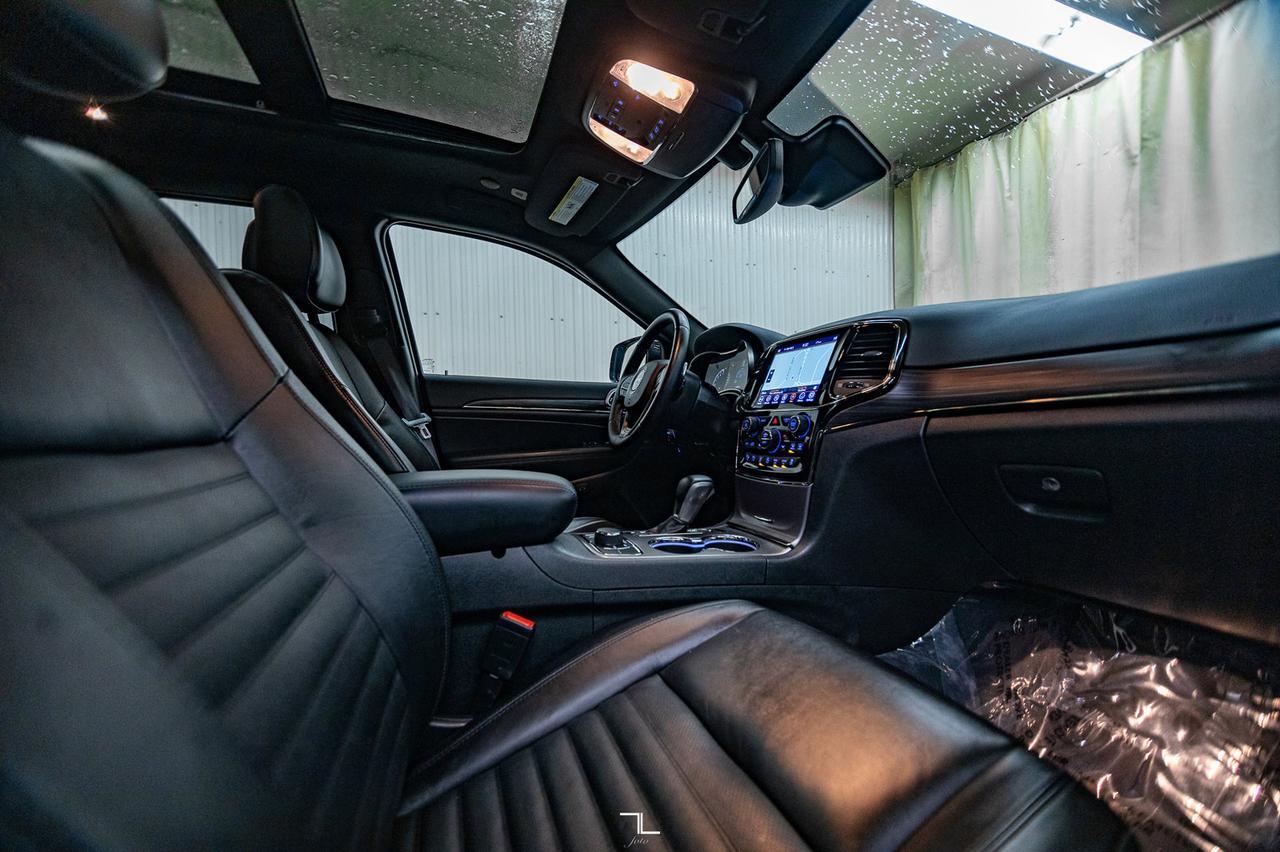 2022 Jeep Grand Cherokee WK 4x4 Limited X Leather Roof Nav BCam Red Deer AB