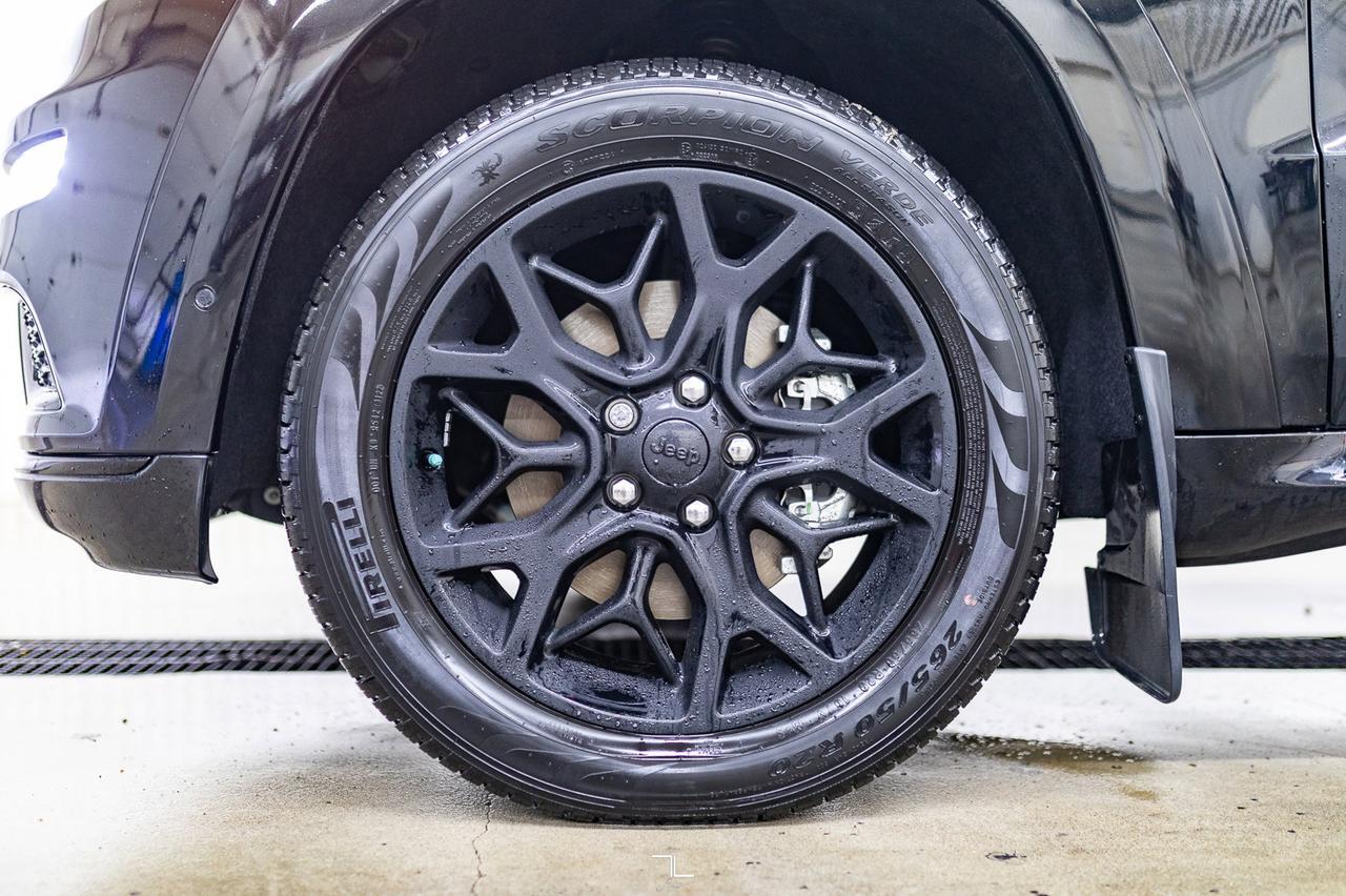 2022 Jeep Grand Cherokee WK 4x4 Limited X Leather Roof Nav BCam Red Deer AB