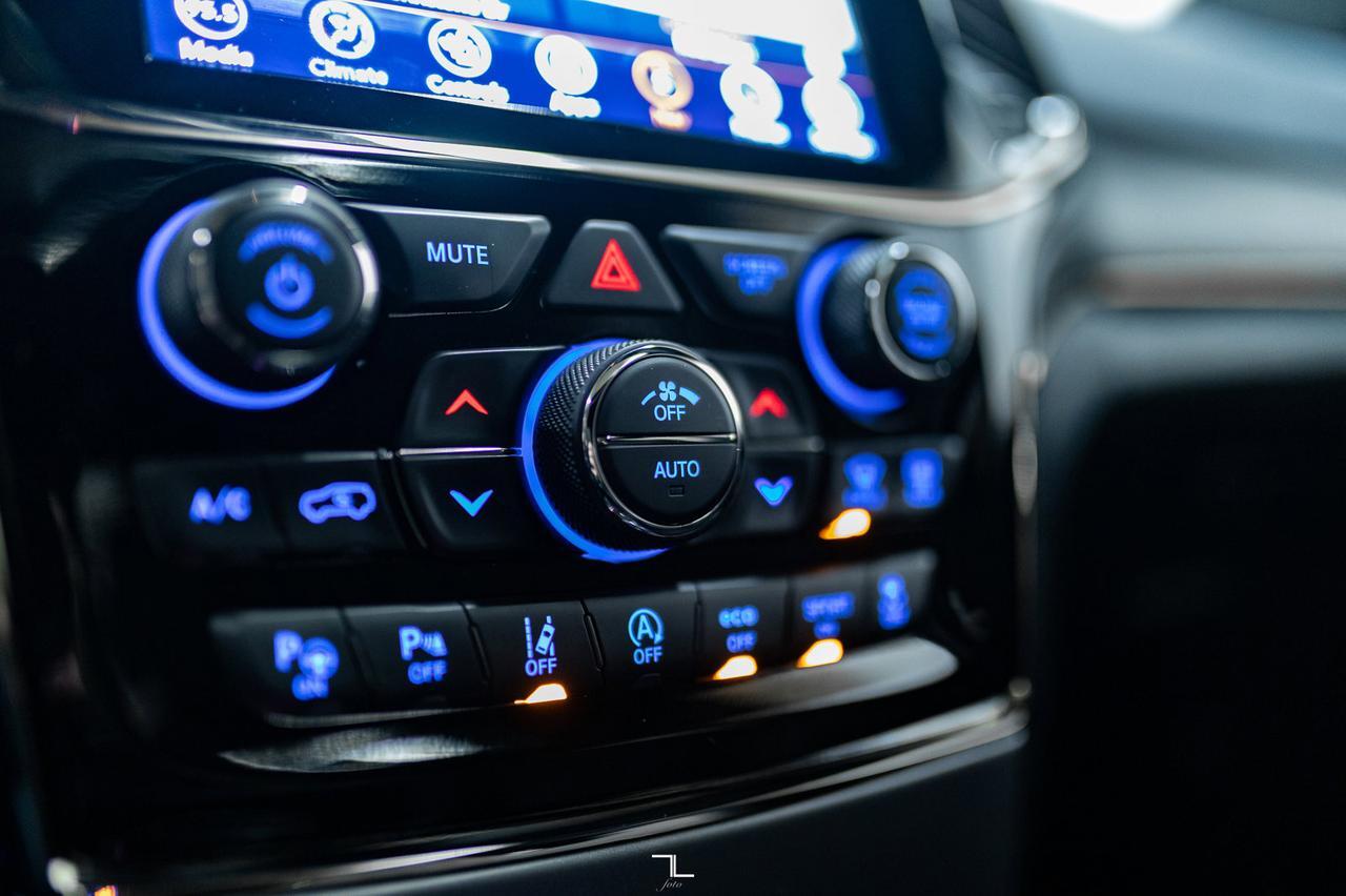 2022 Jeep Grand Cherokee WK 4x4 Limited X Leather Roof Nav BCam Red Deer AB