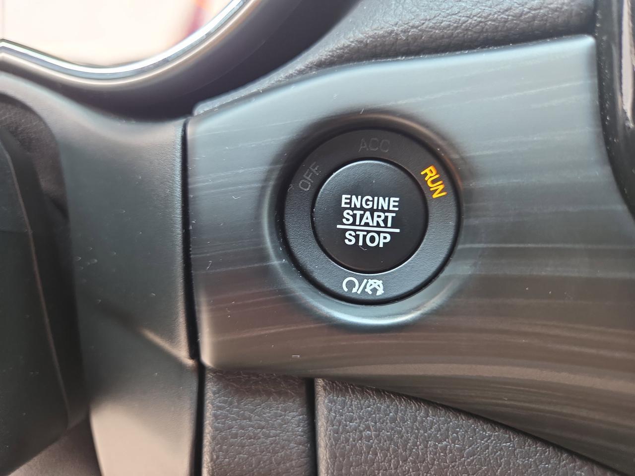 2022 Jeep Grand Cherokee WK Laredo X HAMBURG PA
