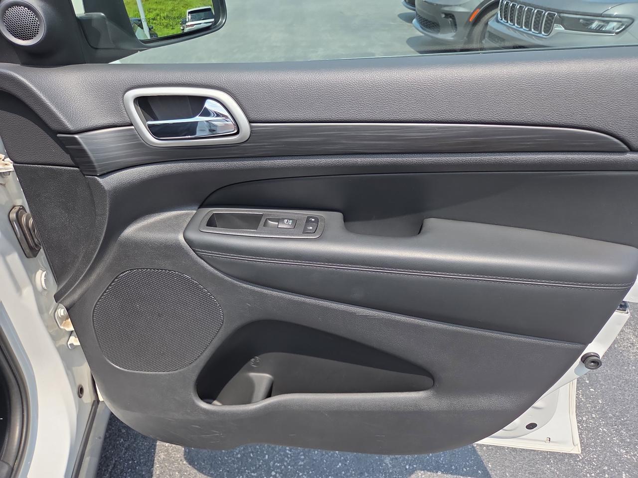 2022 Jeep Grand Cherokee WK Laredo X HAMBURG PA