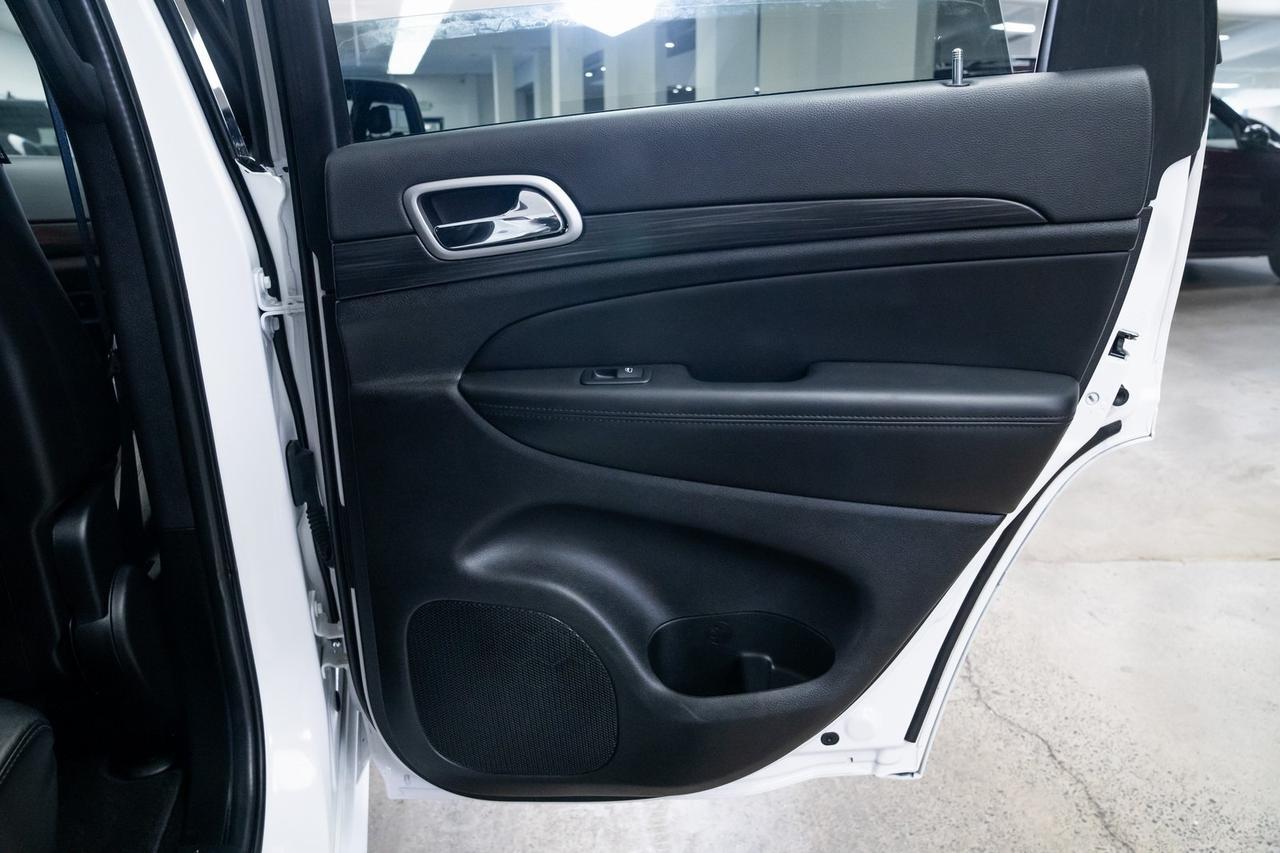 2022 Jeep Grand Cherokee WK Laredo X Heated Seats Altitude Appearance Package Portland OR