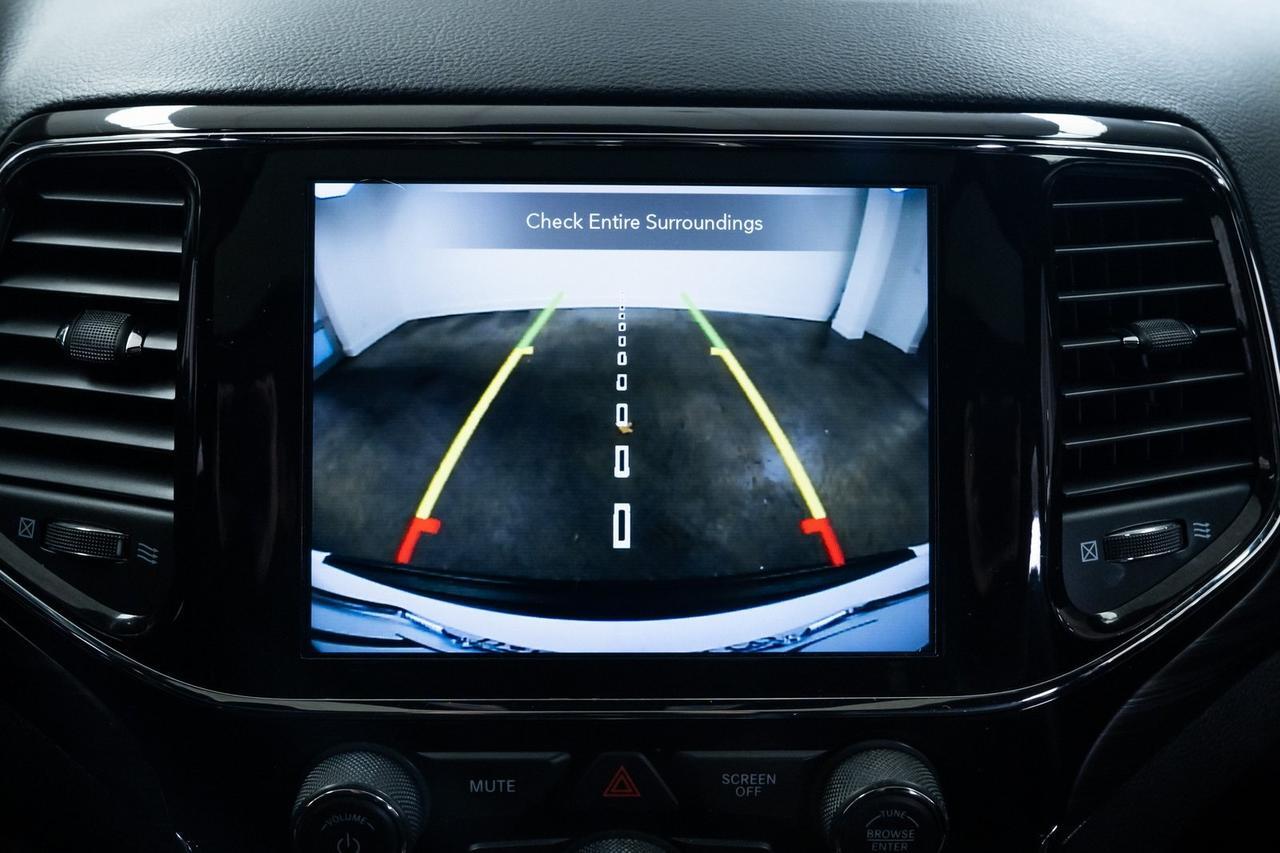 2022 Jeep Grand Cherokee WK Laredo X Heated Seats Altitude Appearance Package Portland OR